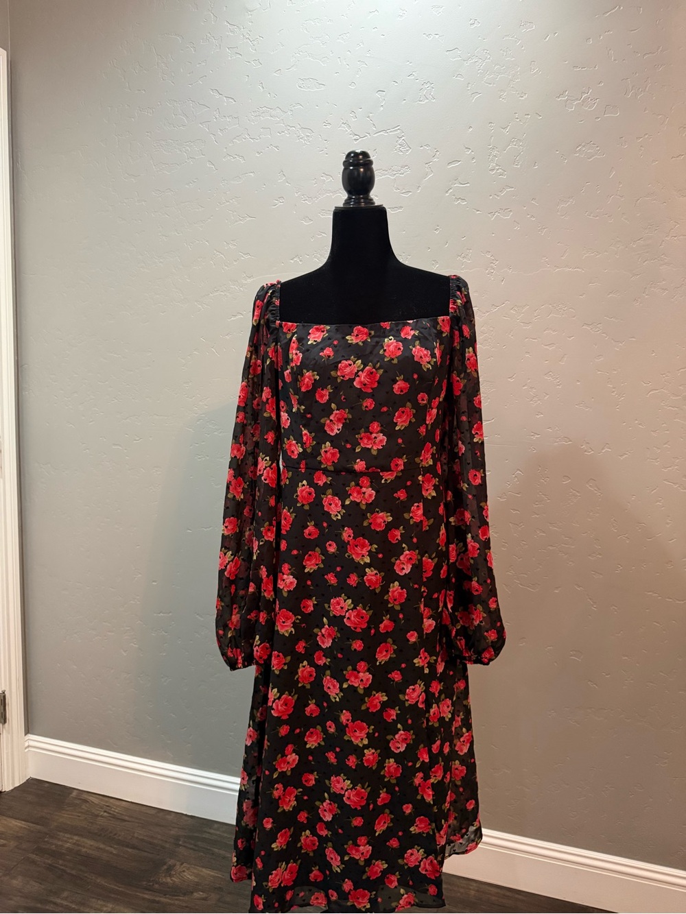 Francesca's Collections Black Midi Dress with Red Floral Print and Square Neck
